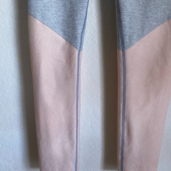 Outdoor Voices Spring 7/8 Dove Rose Quartz Colorblock Compression Leggings M - Picture 6 of 12